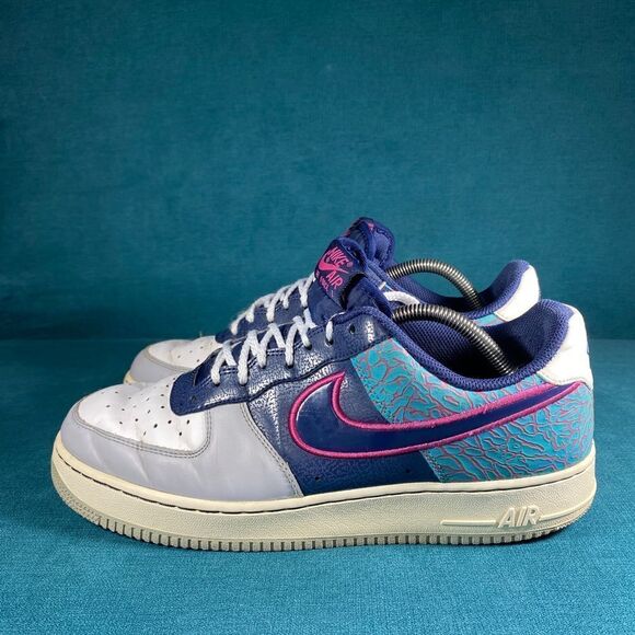 Size 10.5 - Men’s Nike Air Force 1 low multicolor shoes - Picture 1 of 8